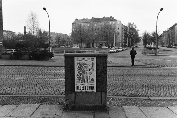 Hansgert Lambers: Berlin, Schönhauser Allee, Ecke Metzer Straße, 11.11.1989