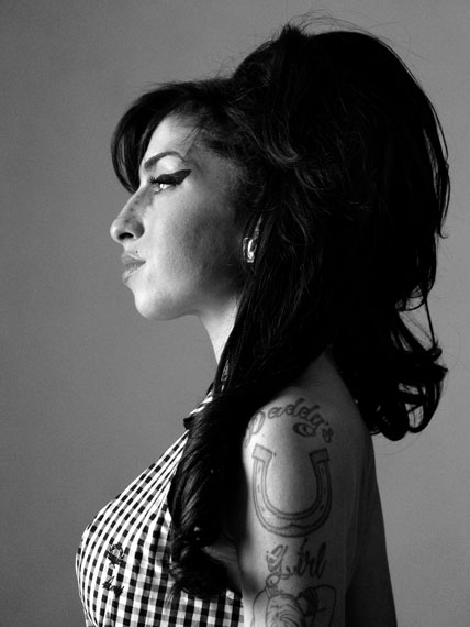 Amy Winehouse, London, 2010© Bryan Adams