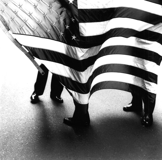 Flag parade, New York City, 1987 © Bastienne Schmidt