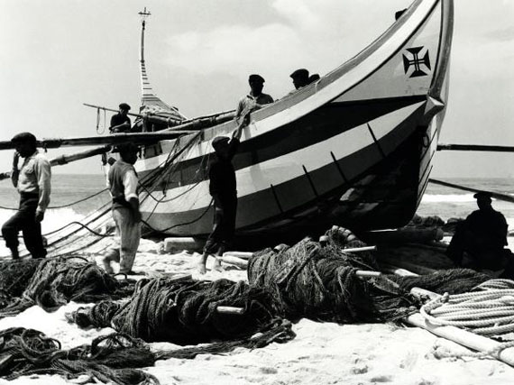 Alfred Ehrhardt, Das Boot von Torreira, 1951, © bpk / Alfred Ehrhardt Stiftung
