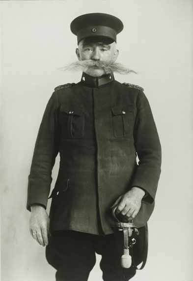 August Sander: Wachtmeister / Police Officer, 1925 © Photographische Sammlung/SK Stiftung Kultur, Cologne