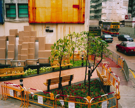 Marc Berger 
Hongkong – 2 Bäumchen, 2000
Privatbesitz
