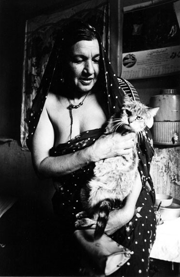 untitled from prostitute series 1975-1977 © kaveh golestan courtesy kaveh golestan estate