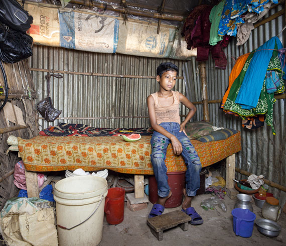 Sebastian Keitel: Ikramul 11, garbage collector, Dhaka 2012, Bangladesch