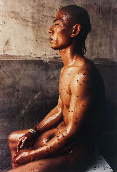 Lot 28Zhang Huan (n.1965)"12 square metres"Color photography, 103x70 cm, Signed and numbered 1/15Estimate: € 10.000 - 12.000