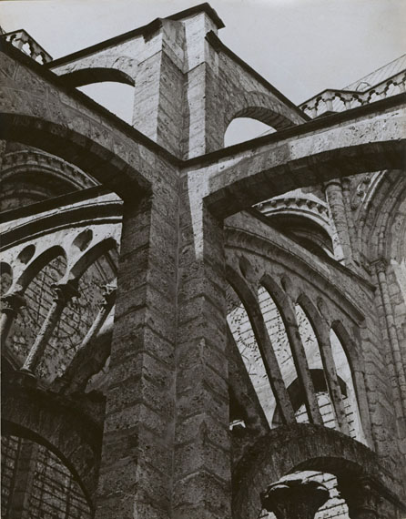 Charles Sheeler
Chartres - Flying Buttresses at the Crossing, 1929
Courtesy of Edwynn Houk Gallery, New York