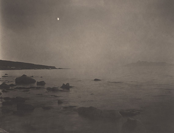 Contemplation : Ealaghol #1, Scotland, 2013Platinum/palladium print on gampi paper. Edition of 9. Image size : 26,4 x 34,5 cm© Takeshi Shikama / All rights reserved