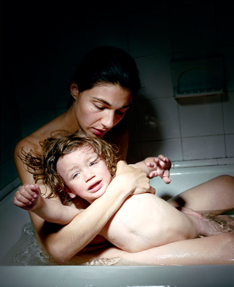 Elinor Carucci: Bath, 2006© Elinor Carucci/Courtesy Edwynn Houk Gallery, New York