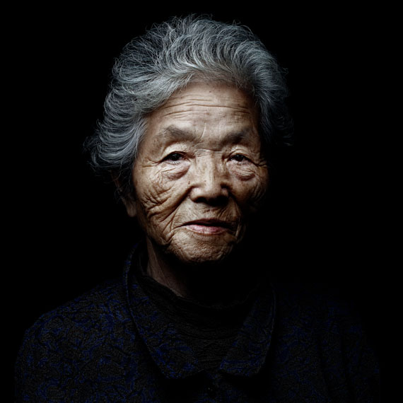 Denis Rouvre: Sachiko Adachi, 100 x 100 cm, Fotografie © Denis Rouvre