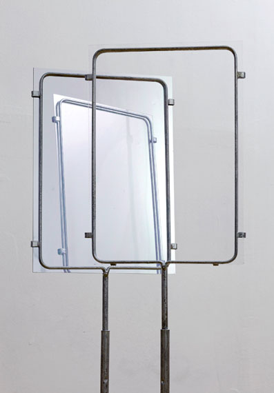 Flo Maak: mirror stage, 2014Pigment-Print, gerahmt42 x 59,4 cm, Auflage 3 / 4 + 1 AP