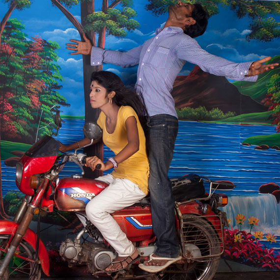 Samsul Alam Helal: Love Studio
This is a photo series about a studio in Jurain in Dhaka.