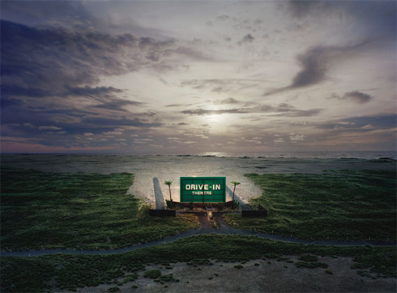 Thomas Wrede: Drive-In Theatre, 2009, C-Print, 140 x 190 cmAus der Serie: Real Landscapes © Thomas WredeCourtesy Beck & Eggeling / Mike Karstens