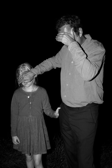 Tom CalleminMan with Child, 2013© Tom Callemin