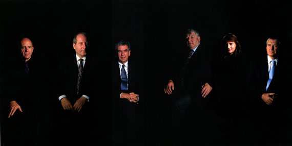 Clegg & Guttmann: Group Portrait of Bundesministers, 2000Courtesy Galerie Nagel Draxler, Berlin/Köln