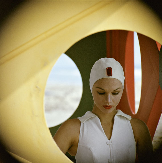 Jeweled Cap, Malibu, California, 1958© Gordon Parks / The Gordon Parks Foundation