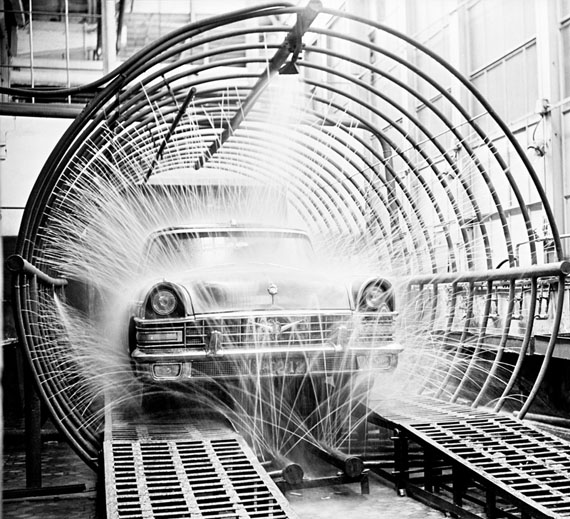 Valentin Khukhlaev, Shower before the release of ZIL-111. Moscow, 1959