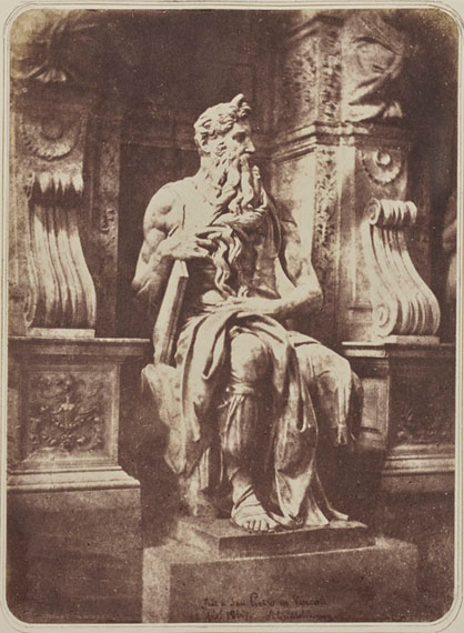 AMÉLIE GUILLOT-SAGUEZ (1810–1864)
Rome, 1847
Exceptional and previously unknown album
of 37 salt paper prints
8¾ x 11⅞ x 03/8 in.
€200,000–300,000