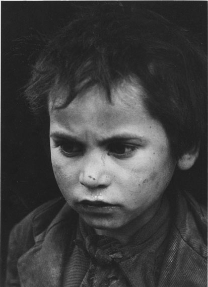 Petit mendiant à Tolède, Espagne, 1954© Sabine Weiss