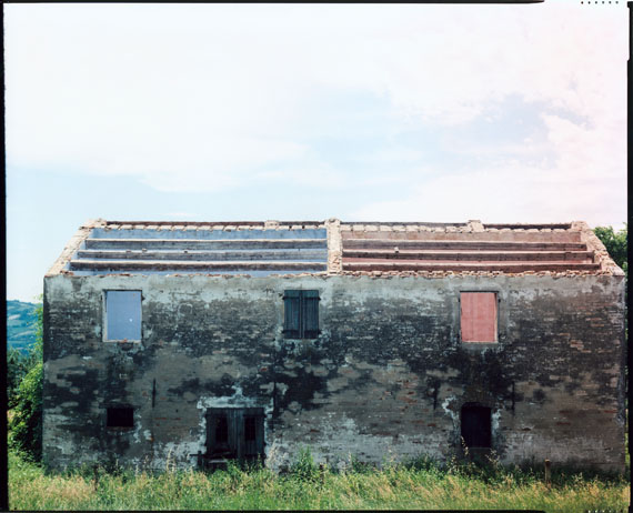 Cesena, 1987 © Guido Guidi, Courtesy of Large Glass, London