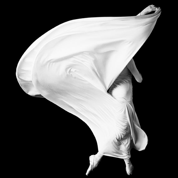 Howard Schatz. Pascale LeRoy 1, Smuin Ballet, photographed in San Francisco, February 1997Photograph by Howard Schatz from SCHATZ IMAGES: 25 YEARS © Howard Schatz and Beverly Ornstein 2015