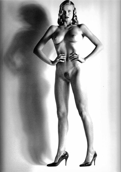 Helmut NEWTONBig Nude XIV, Variation Smiling Baby Doll, 1981Vintage gelatin silver printImage : 49,7 x 40,4 cm ; framed : 54,7 x 45,4 cmSigned, titled and dated 1981