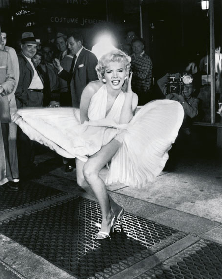 SAM SHAW: Marilyn Monroe, New York City 1954 (Das verflixte 7. Jahr) © Sam Shaw Inc. - www.shawfamilyarchives.com