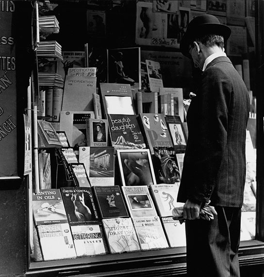 © Wolf Suschitzky, Charing Cross Road #2, London, 1937