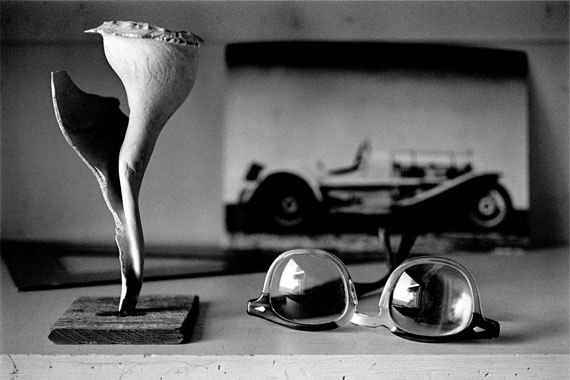 © Nomi Baumgartl, Glasses and Shell, New Milford, Connecticut 1989