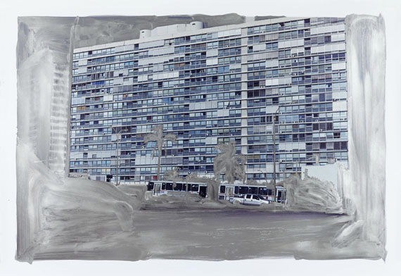 Peter Klare: Edificio Panamericano, 2016, 125 x 181,5 cm, silver pigmented gouache on hand printed photograph