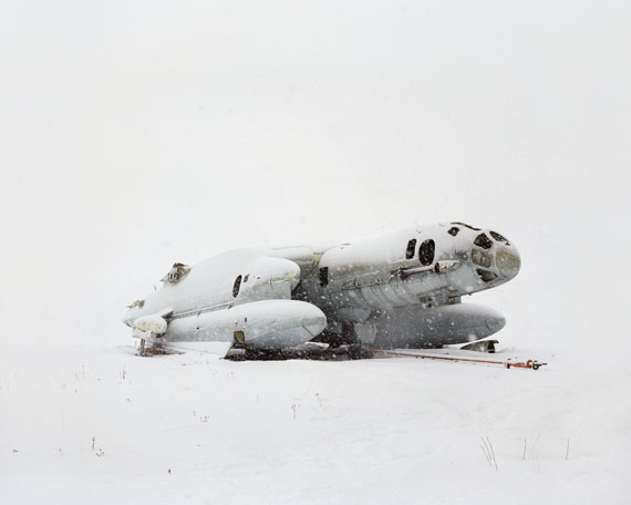 »#1«, 2013Airplane – amphibia with vertical take-off VVA14. The USSR built only two of them in 1976, one of which has crashed during transportation. Russia, Moscow areaaus der Serie I from the series »Restricted Areas«Archival pigment printEd. 6 + 1 AP72 x 90 cm