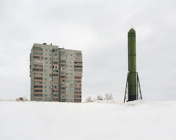 »#6«, 2013A city where rocket engines were being produced in Soviet times. Was a closed city until 1992. Russia, Dzerzhinsky cityaus der Serie | from the series »Restricted Areas«Archival pigment printEd. 6 + 1 AP72 x 90 cm