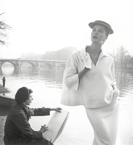Louise Dahl-Wolfe: Suzy Parker by the Seine, Costume by Balenciaga, 1953Collection Staley Wise Gallery© 1989 Center for Creative Photography, Arizona Board of Regents