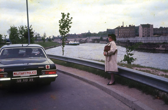 Gerhard Valentin, Martha Valentin on the Spree close to Reichtstagsgebäude, Berlin, 1975