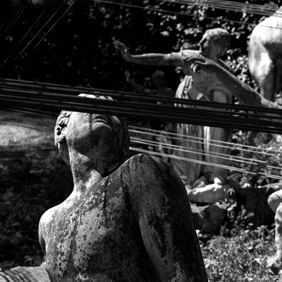Hélène Binet‘The myth of Niobe’ Meshworks by Zaha Hadid, Villa Medici Gardens, Rome, Italy, 20002000Silver gelatin printCourtesy Hélène Binet and Large Glass, London