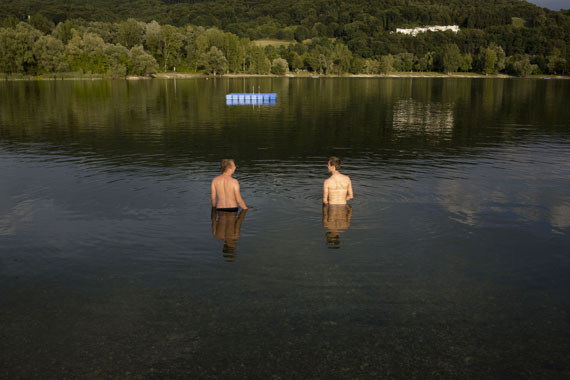 Claudia Guadarrama: Linz, Austria 14 July 2014, Pleschinger Lake, aus der Serie: "Entre lo sólido y lo efímero", 2014 © Claudia Guadarrama
