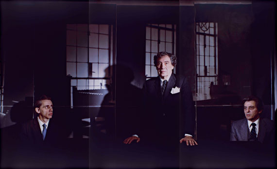 Clegg & Guttmann, An untitled group portrait of executives, 1982 (Version 2), dreiteilige Fotoserie, Courtesy Sammlung Falckenberg/Deichtorhallen Hamburg © Clegg & Guttmann