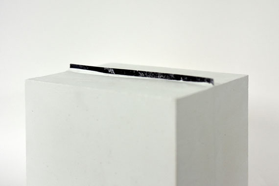 Vittoria Gerardi - VI 16 15-17,  2018Unique – 18×16×11 cm, 18×15 cm Plaster, Gelatin Silver PrintCourtesy Galerie Thierry Bigaignon