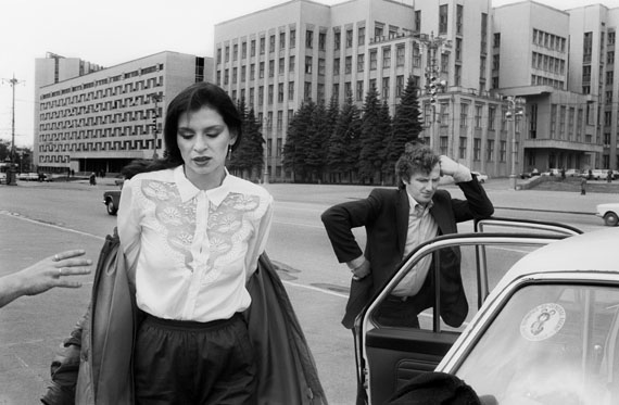 © Ute Mahler: Chauffeur, Minsk, 1981, Vintage PrintGalerie Springer Berlin