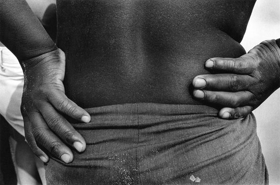 Harold Feinstein, Black Hands and Back, 1974