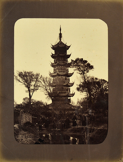 167.
William Saunders - Thomas Child and others
China, c. 1870-1880.
Shanghai. Canton. Hong Kong. Macau.
61 albumen prints.