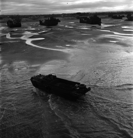 Lee Miller: View of the landing craft, Normandy Beach, France© Lee Miller Archives, England 2019. All rights reserved. leemiller.co.uk