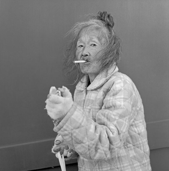 Hiroh Kikai: A lady smoking hi-liteCourtesy: basedonart gallery, Düsseldorf