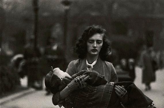 Lot 4079Diane Arbus. "Woman carrying a child in Central Park, N.Y.C.". 1956. Gelatin silver print 1986.