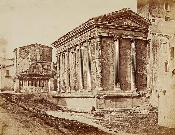 Eugène Constant
Temple of Fortuna Virilis, c. 1849 – 1850
Albumenized salt print, 22,1 x 28,5 cm
Estimate 2,000 – 3,000 EUR 
Lot 816 / Auction 1161