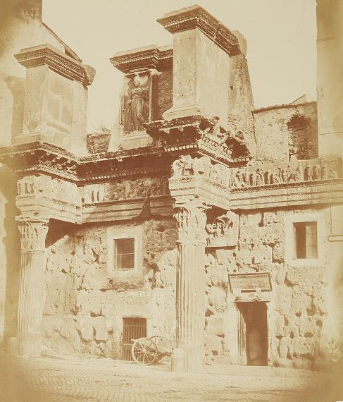 Robert Macpherson
Colonnade, Forum of Nerva, 1853 – 1855
Albumen print, 36,1 x 30,9 cm
Estimate 1,000 – 1,200 EUR 
Lot 838 / Auction 1161