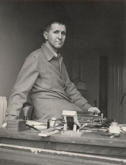 Bertolt Brecht, New York, 1943/1944 
© Berlin, Akademie der Künste, Bertolt-Brecht-Archiv/Stanfordville, NY, Fred Stein Archive