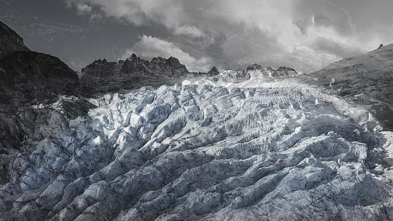 Jacques Pugin, Glaciers offset #165, 2019Ultrachrome pigment print on Diasec100 x 185 cm, edition of 3© Jacques Pugin, courtesy Galerie Esther Woerdehoff