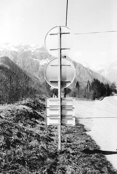 Xavier Dauny
Aux environs le Bourg d’Oisans, Isère, 24 mars 2012
Gelatin silver print
25 x 16,8 cm
Edition of 8