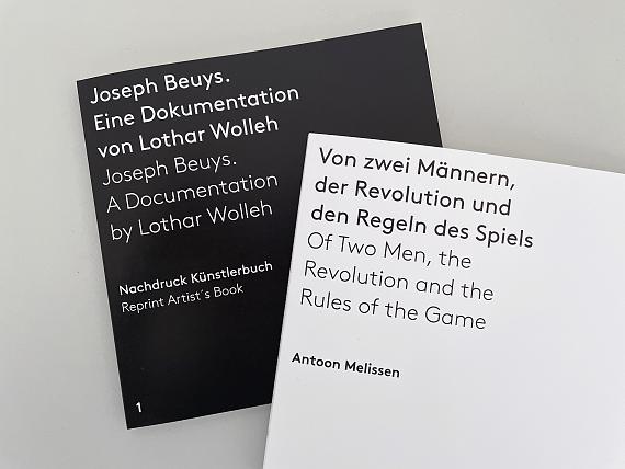 Raum 4: Joseph Beuys und Lothar Wolleh
