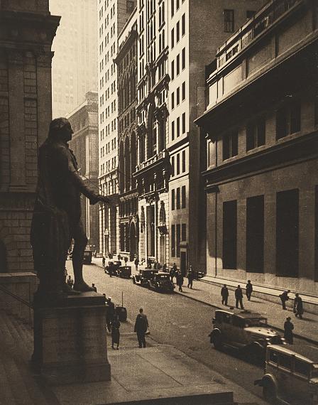 Lot No. 74Dr. Drahomir Joseph RuzickaWall Street with Abraham Lincoln Statue, New York 1933vintage silver bromide printsigned, dated and inscribed with pencil on the reverse34.3 x 27.2 cm (35.4 x 27.8) cmEstimate: EUR 2,000 to EUR 3,000